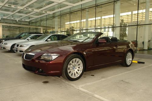 BMW 335i，速度与优雅的完美融合
