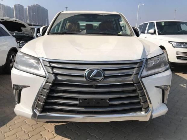 Lexus LX570，豪华与力量的完美结合